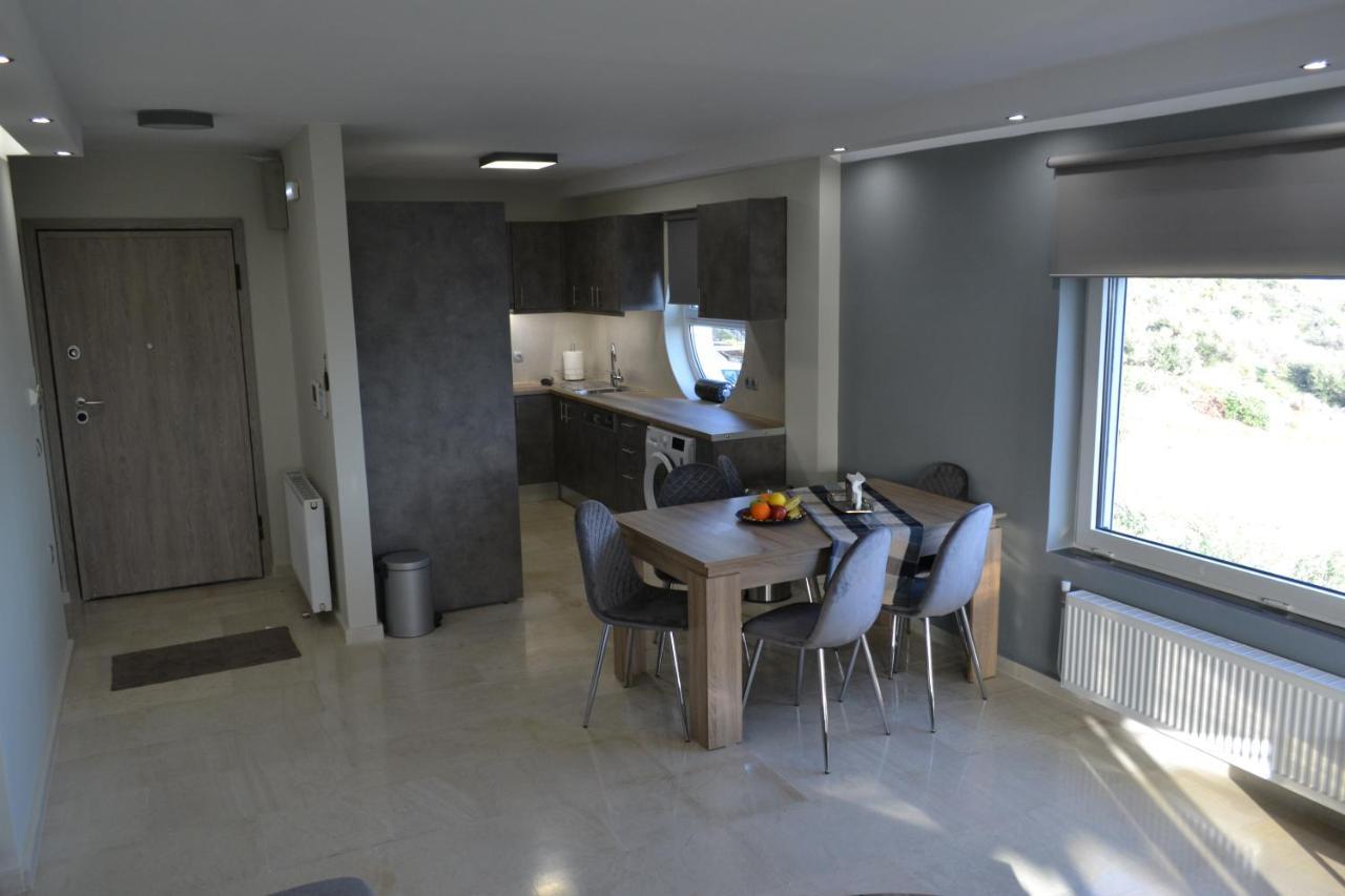 Stergiou Luxury Apartments With Shared Pool Anáviszosz Kültér fotó